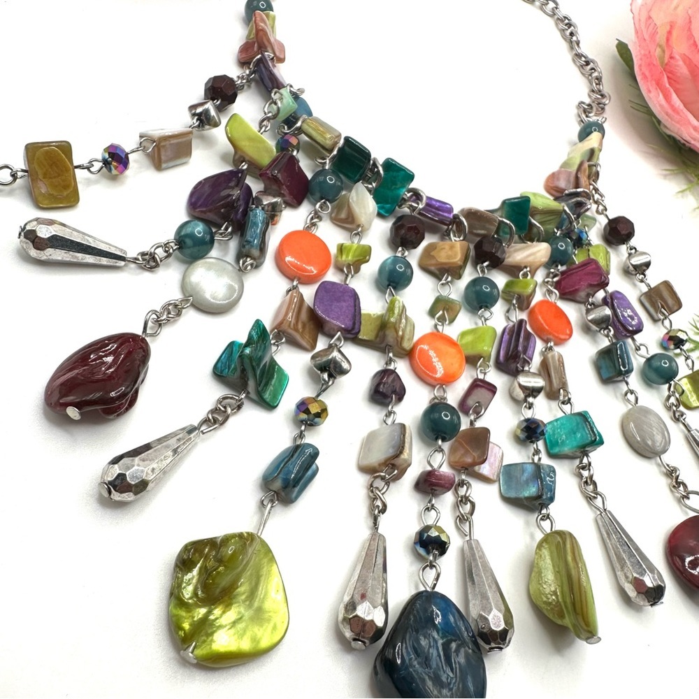 NEW⚜️Mother Of Pearl & Glass Crystal Chandelier Necklace - Picture 4 of 6
